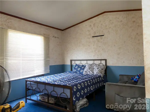 1490 Glenn Carlton RD, Boomer, NC 28606