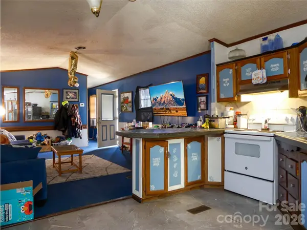 1490 Glenn Carlton RD, Boomer, NC 28606