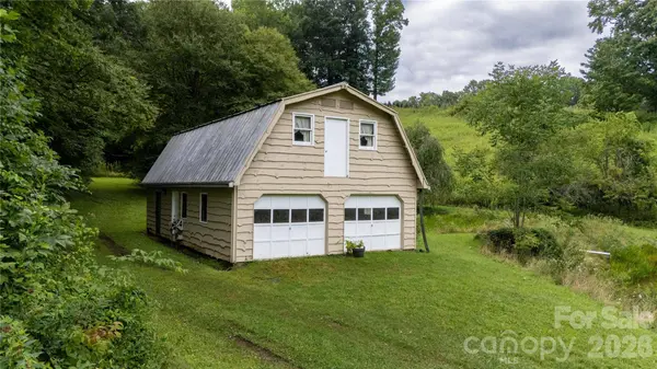 2027 Stamey Branch RD, Newland, NC 28657
