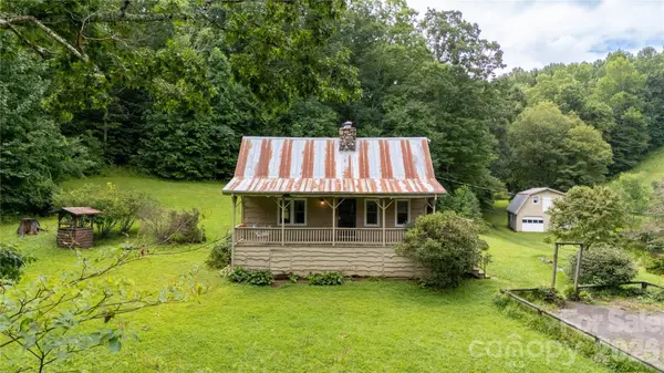 2027 Stamey Branch RD, Newland, NC 28657