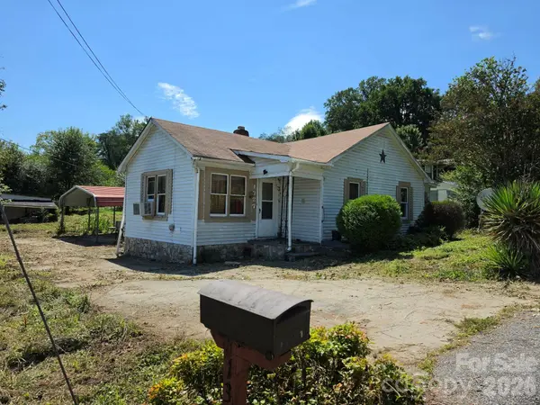 1327 Boxwood PL NW, Lenoir, NC 28645