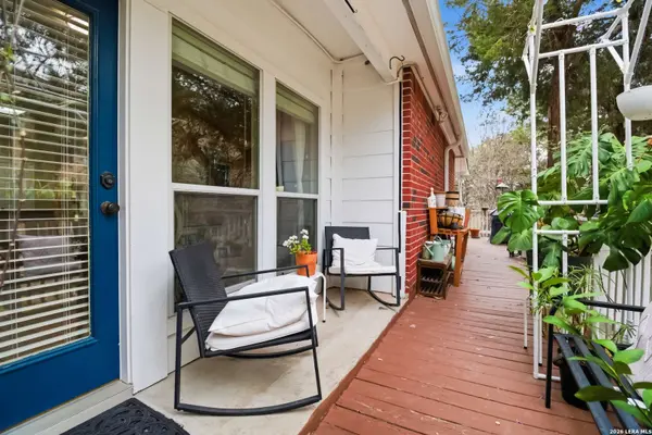 9902 Alms Park, San Antonio, TX 78250