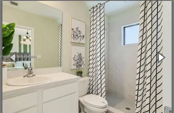 445 NE 1st Dr, Florida City, FL 33034