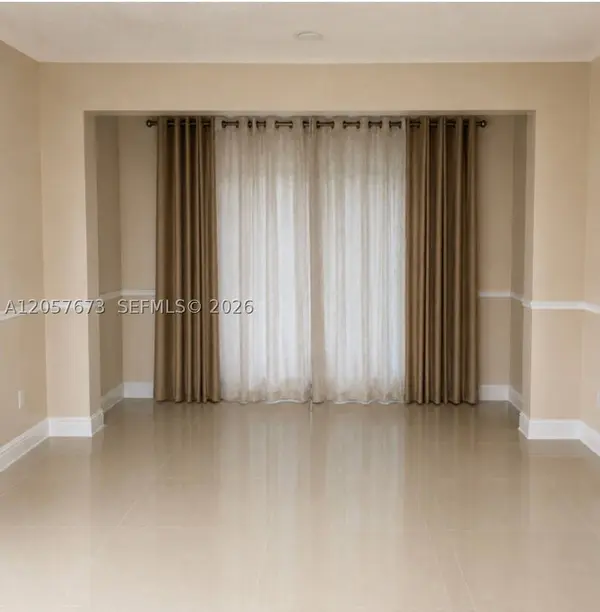 5711 Farragut St, Hollywood, FL 33021
