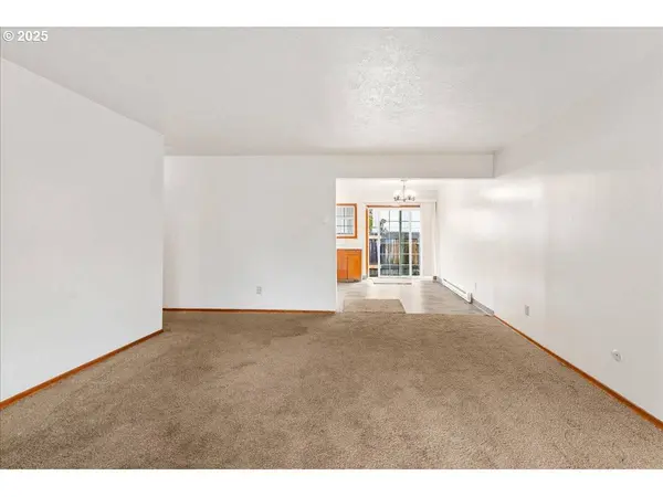 14330 SE POWELL BLVD, Portland, OR 97236