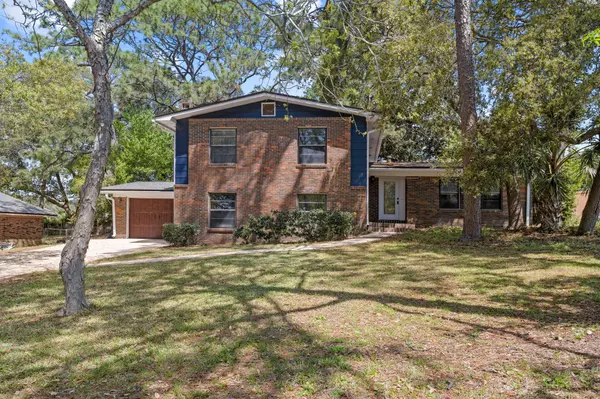 25 Poplar Avenue, Shalimar, FL 32579