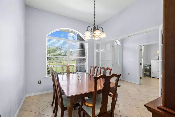 5309 Ten Point Drive, Crestview, FL 32539