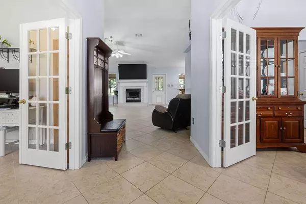 5309 Ten Point Drive, Crestview, FL 32539