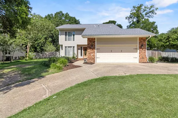 2317 Canal Drive, Niceville, FL 32578