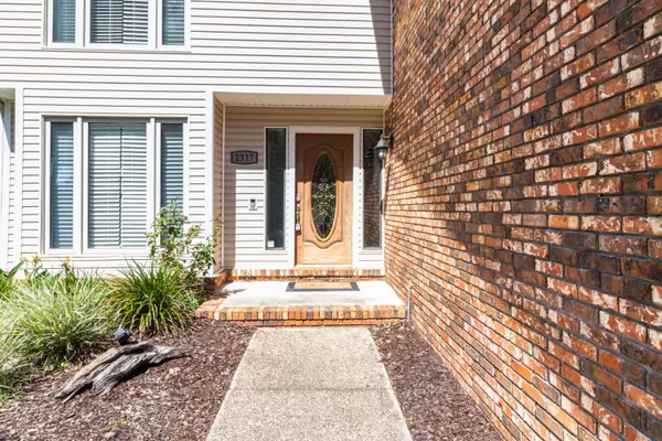 2317 Canal Drive, Niceville, FL 32578