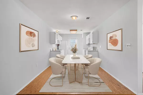 1828 Sod DR #2, Fort Walton Beach, FL 32547