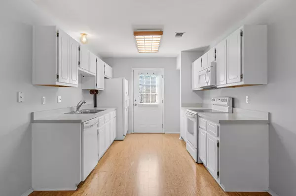 1828 Sod DR #2, Fort Walton Beach, FL 32547