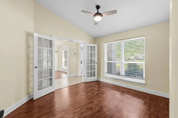 1682 Beachside DR, Pensacola, FL 32506