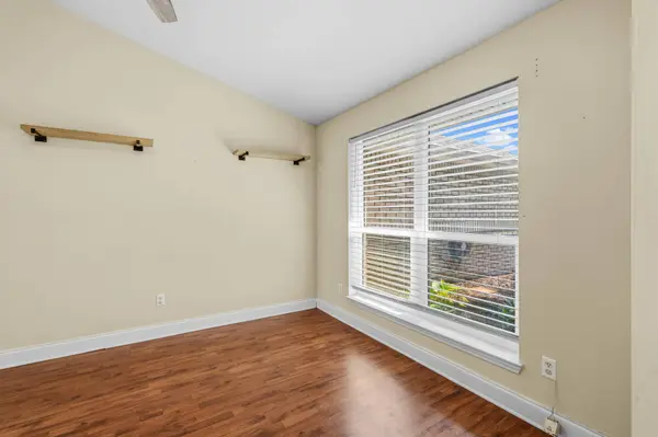 1682 Beachside DR, Pensacola, FL 32506