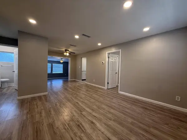401 Shrewsbury RD, Mary Esther, FL 32569