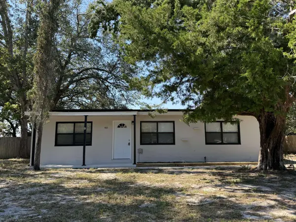 401 Shrewsbury RD, Mary Esther, FL 32569