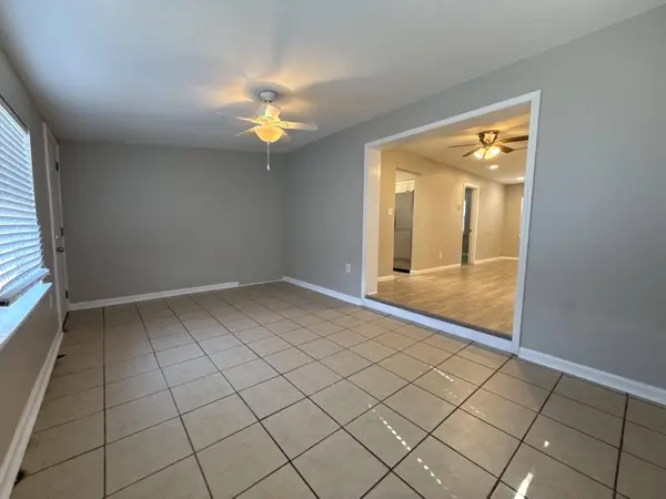 401 Shrewsbury RD, Mary Esther, FL 32569