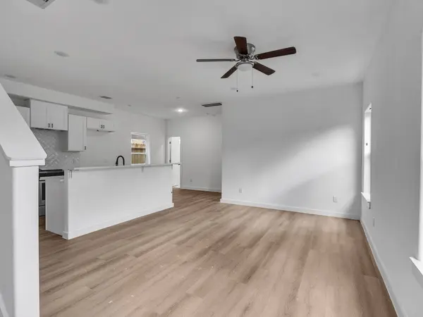 8639 Homewood Lane Unit B, Houston, TX 77028