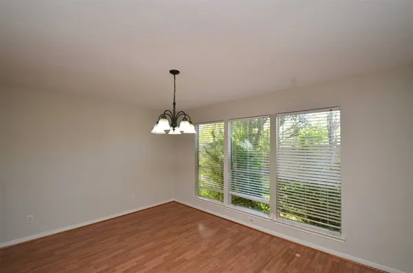12739 Skyknoll LN, Houston, TX 77082