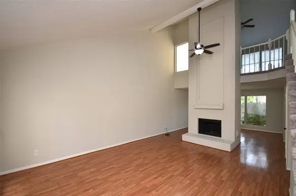 12739 Skyknoll LN, Houston, TX 77082