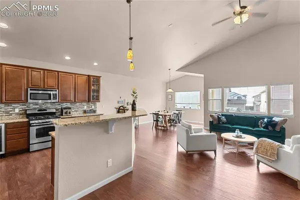7617 Colorado Tech DR, Colorado Springs, CO 80915