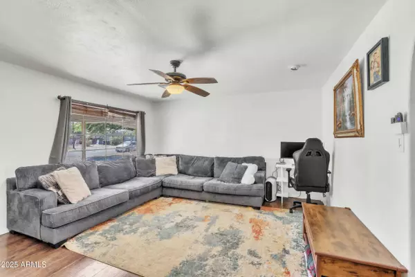 340 W LINDBERGH Avenue, Coolidge, AZ 85128