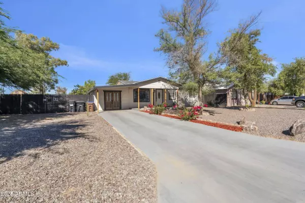 340 W LINDBERGH Avenue, Coolidge, AZ 85128