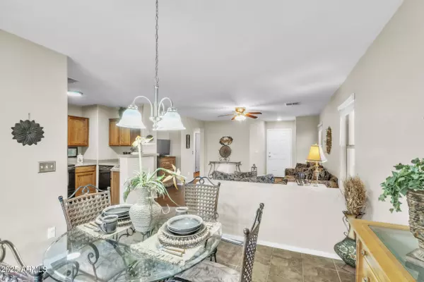 1995 W KRISTINA Avenue, San Tan Valley, AZ 85144