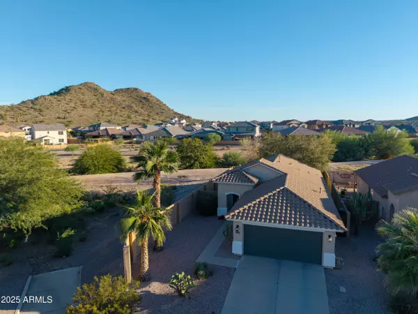 1995 W KRISTINA Avenue, San Tan Valley, AZ 85144