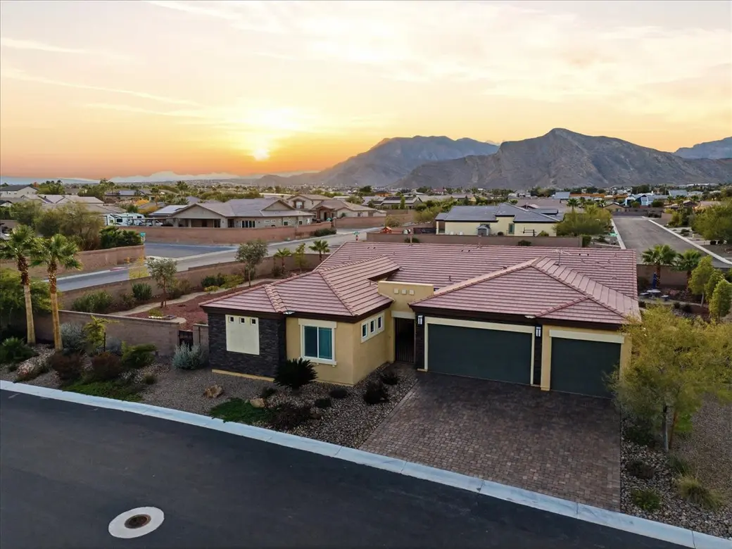 Best Places to Retire in Las Vegas: A Broker's Guide to 55+ Communities in 2026