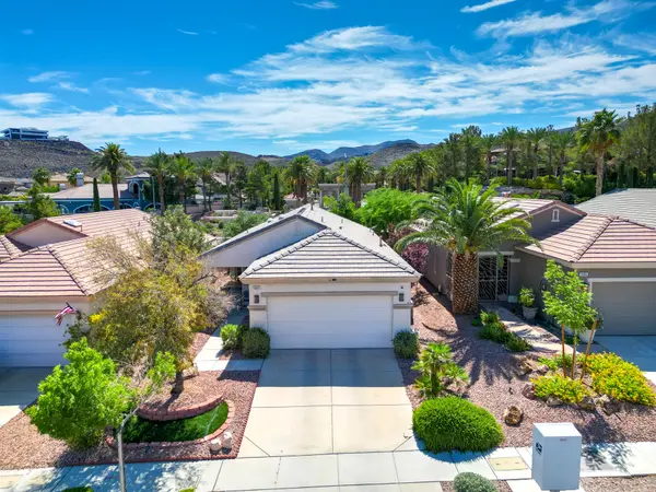 feature image of Sun City Summerlin in Fall 2026: The 55+ Buyer's Guide to HOA Dues, Golf, and Floor Plans That Hold Value