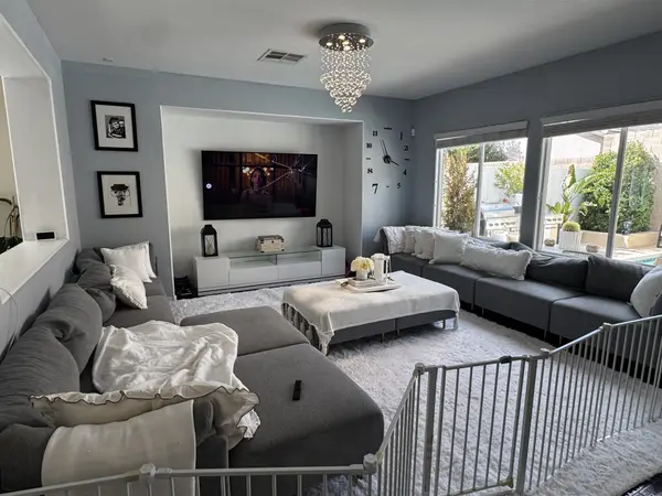 2686 Bothwell Pl, Henderson, NV 89044-4400