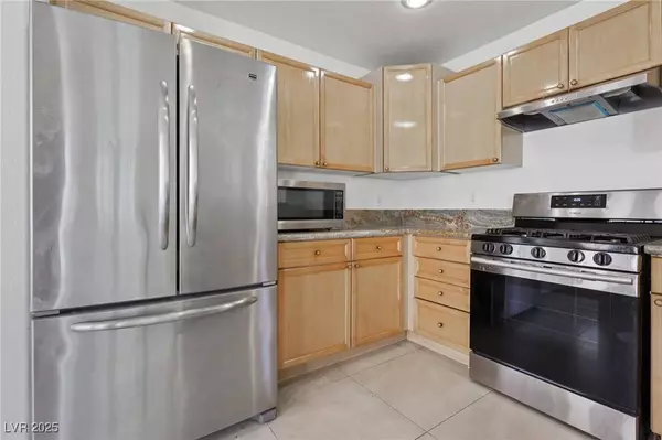 575 Aspen Leaf ST, Las Vegas, NV 89144