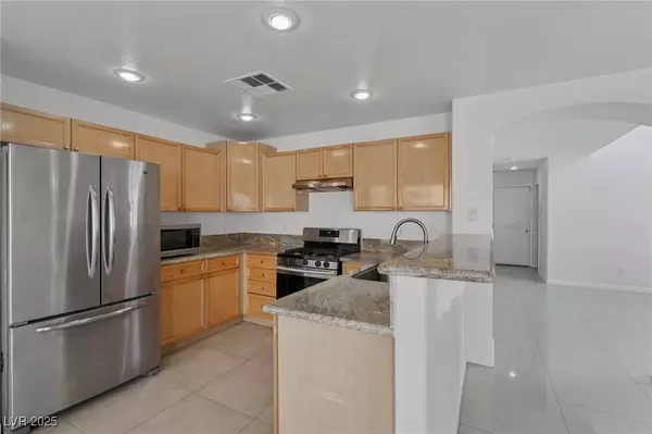 575 Aspen Leaf ST, Las Vegas, NV 89144