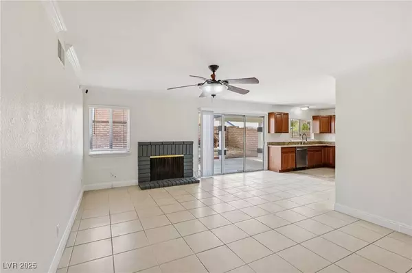 7000 Paddington WAY, Las Vegas, NV 89147