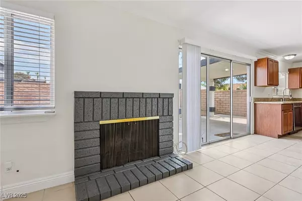 7000 Paddington WAY, Las Vegas, NV 89147