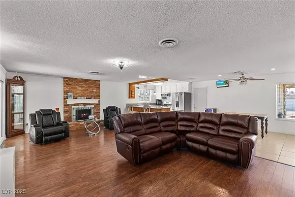 3948 Oakhill AVE, Las Vegas, NV 89121