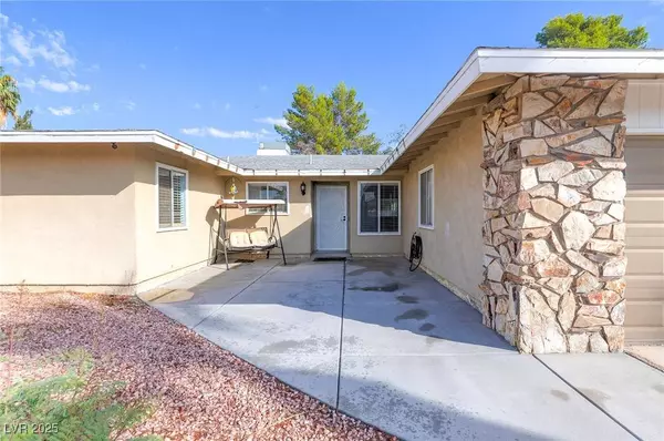 3948 Oakhill AVE, Las Vegas, NV 89121