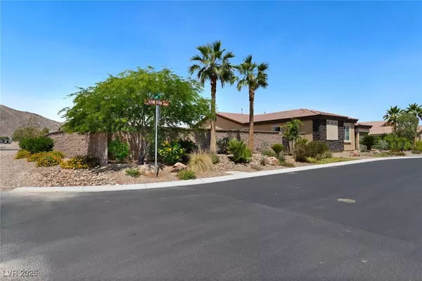 4317 Velvet Ridge CT, Las Vegas, NV 89129