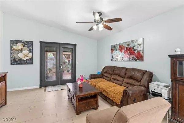 5234 Panguitch DR, Las Vegas, NV 89122