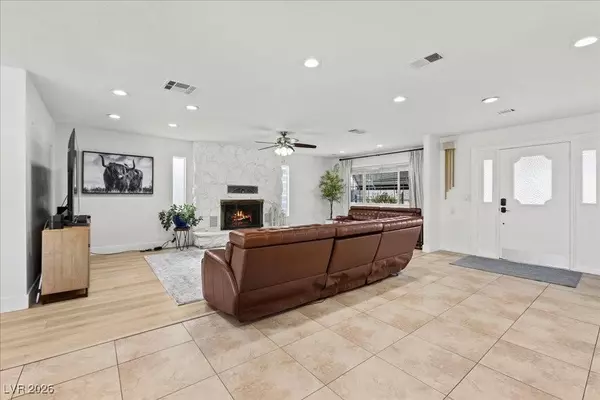 2254 Red Rock ST, Las Vegas, NV 89146