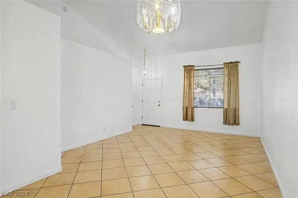 1825 Wild Jan DR, Las Vegas, NV 89106