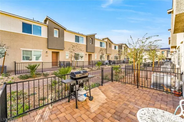 2961 Starwhite ST, Las Vegas, NV 89122