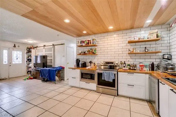 1709 Shadow Mountain PL, Las Vegas, NV 89108