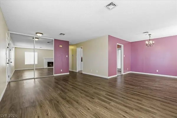 5260 N Lakewood CT, Las Vegas, NV 89120