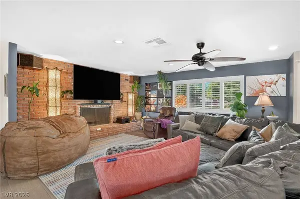 6336 Buckskin AVE, Las Vegas, NV 89108