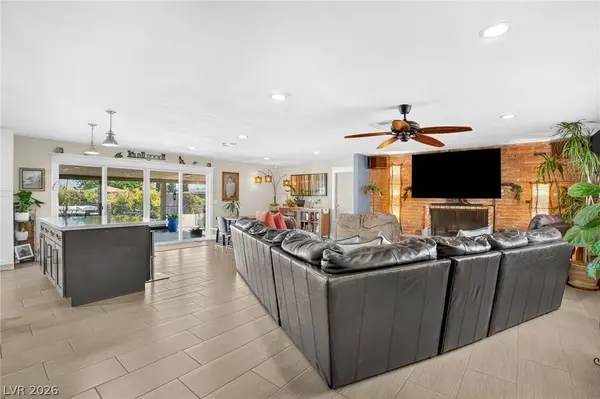6336 Buckskin AVE, Las Vegas, NV 89108