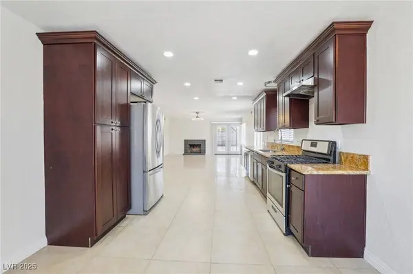 7139 Mountain Moss DR, Las Vegas, NV 89147