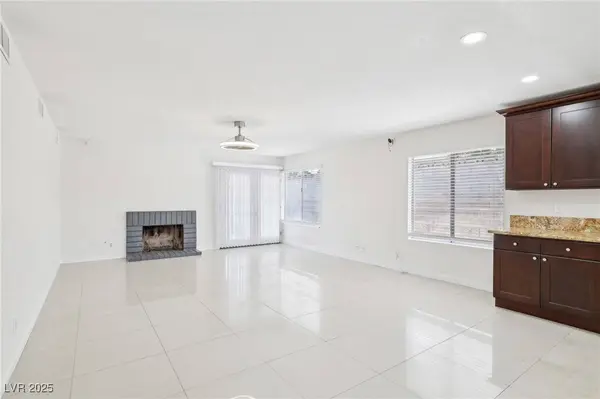 7139 Mountain Moss DR, Las Vegas, NV 89147