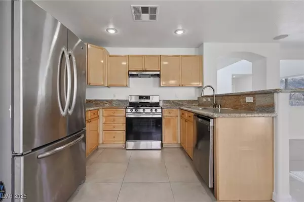 575 Aspen Leaf ST, Las Vegas, NV 89144